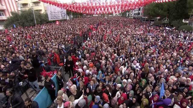 BALIKESİR - AK Parti Genel Başkan Yardımcıları Dağ ve Kandemir, toplu açılış töreninde konuştu
