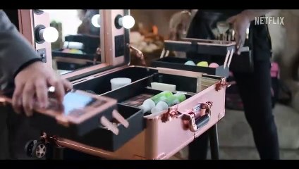 Noël tombe à pic Bande-annonce (EN)