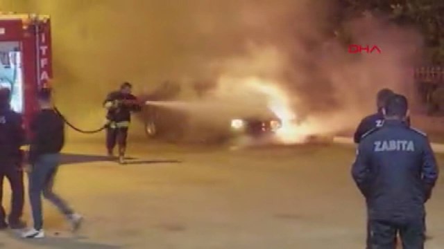 Kontağını çevirdiği otomobil alev topuna döndü