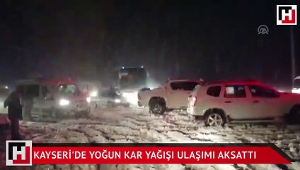 Kayseri'de yoğun kar yağışı ulaşımı aksattı