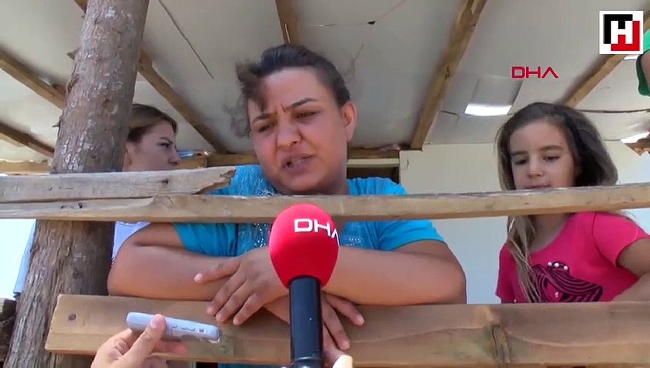 Denize sıfır oba ve çardaklarda yazı geçiriyorlar