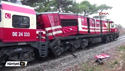 Aksihar’da iki tren çarpıştı, makinistler yaralandı