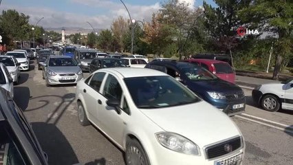 Blokları karıştırdı, geç kalınca sınav giriş belgesini buruşturup attı