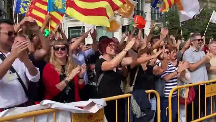 Aplaudiments i insults a Compromís durant la processó cívica del Nou d'Octubre