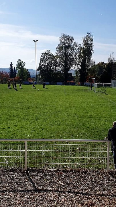 Résultat Équipe 2 , Hausgauen 2 - Durlinsdorf 3  . Très belle rencontre , avec un esprit fair play des 2 Équipes  . Victoire des verts 3 à 2 .
