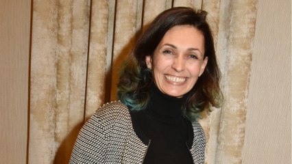 GALA VIDEO - PHOTO – Adeline Blondieau fait tomber le haut pour une très bonne raison