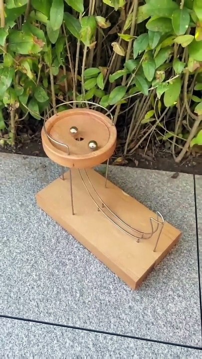 Perpetual_Motion_Kinetic_Art_Science_Toy⁠._Product_Link_in_the_Comments!(720p)