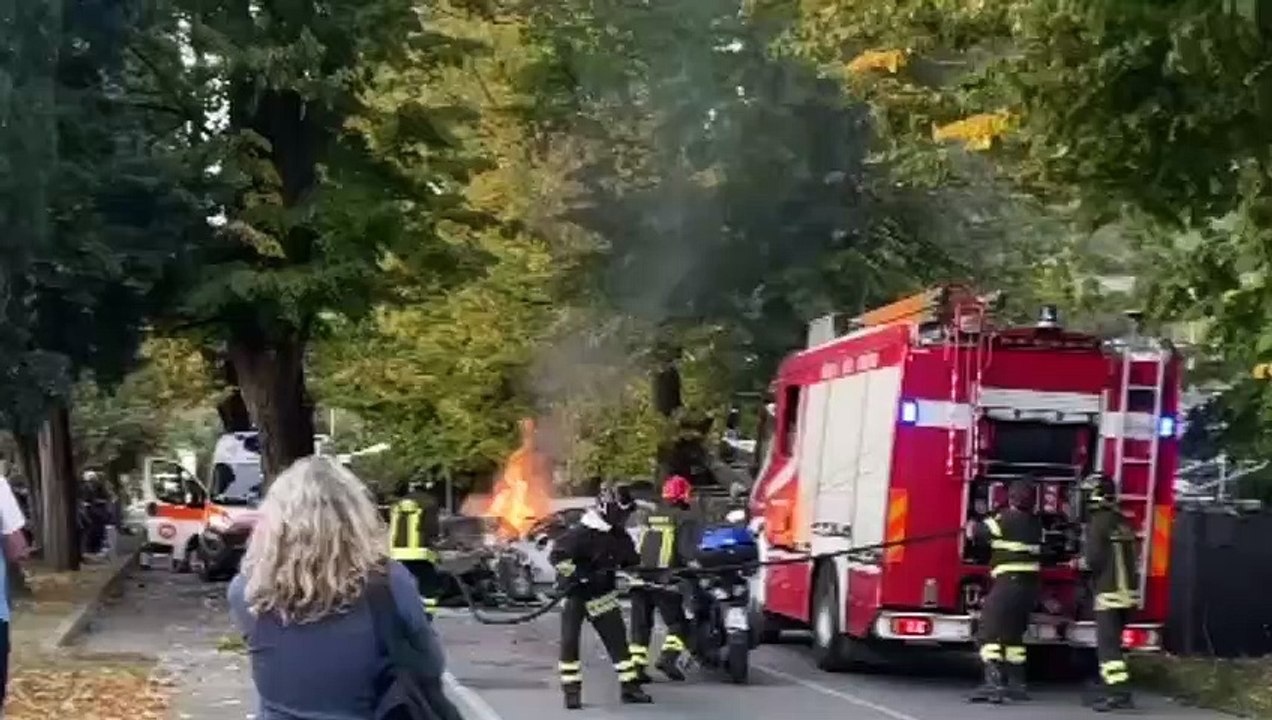 Pietrasanta, incidente mortale: donna muore nell'auto contro un albero