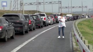 Crimean drivers stuck in long queues on way to damaged Kerch bridge