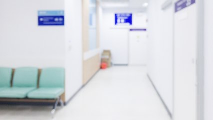 En reconocida clínica de Bogotá un paciente hospitalizado fue robado, ¿quién responde?