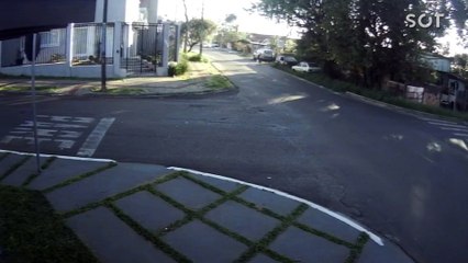 Carro na contramão atropela idosa e foge sem prestar socorro na região central do Paraná