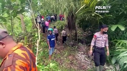 Polresta Banyumas Bahu Membahu Kerja Bakti Bersama Warga Evakuasi Tanah Longsor