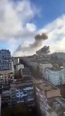 Kiev'de peş peşe patlamalar meydana geldi