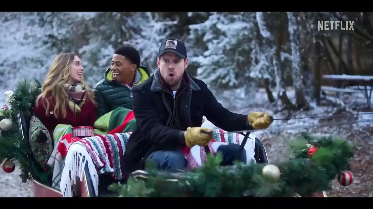 Falling For Christmas Trailer OV