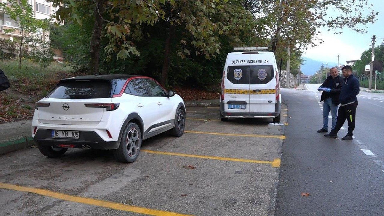 Bursa’da otomobil hırsızı sevgilisiyle şehir turu yaparken yakalandı