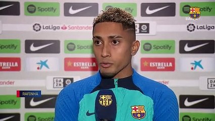 Raphinha muestra su enfado por el penalti no pitado ante el Celta / FCB