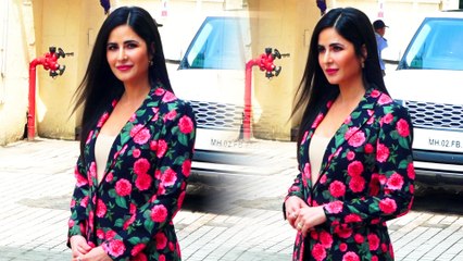 Télécharger la video: Katrina Kaif Looks Super Gorgeous At Phone Bhoot Trailer Launch