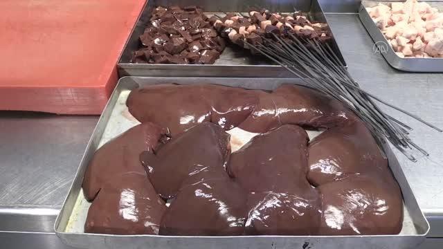 DİYARBAKIR - 3 il en lezzetli ciğer kebabı nı yaptıkları iddiasında (1)