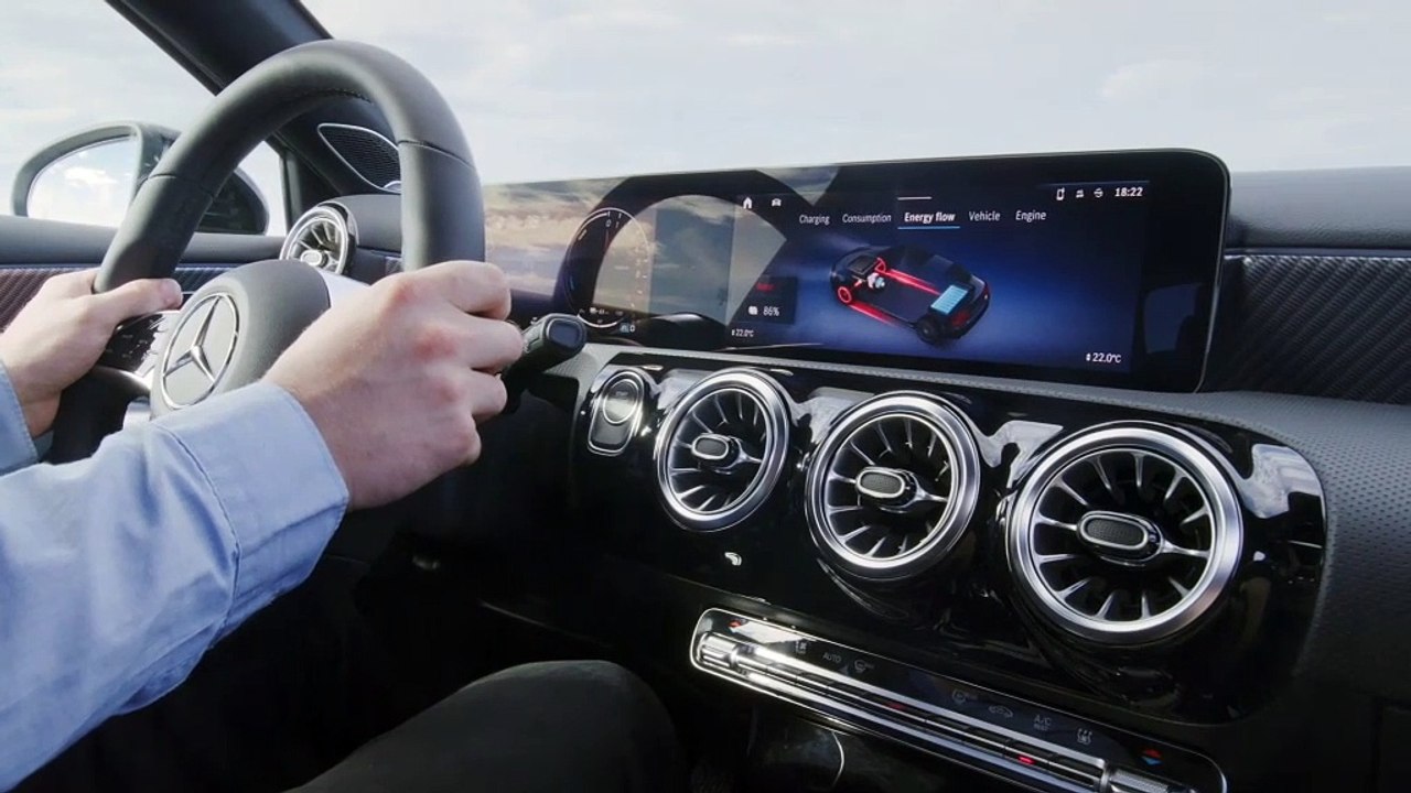 La berline compacte à coffre séparé Mercedes Classe A Berline bénéficie d'améliorations