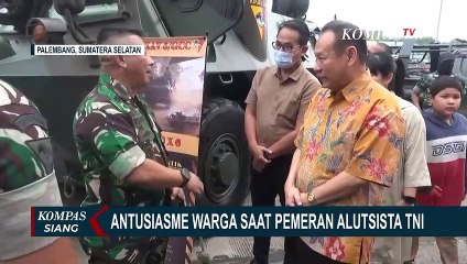 Video herunterladen: Antusiasme Warga Palembang di Pameran Alutsista TNI, Naik Tank Tarantula Hingga Pegang Senjata!