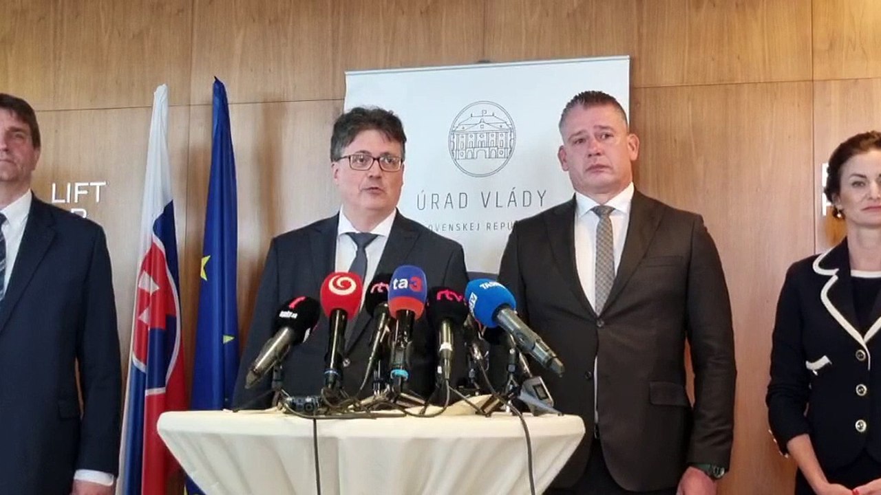 ZÁZNAM: R. Mikulec: Na ÚKŠ schválili plán, rieši ako zvládať možný prílev odídencov