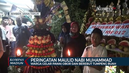 Peringatan Maulid Nabi Muhammad, Warga Gelar Pawai Obor Dan Berebut Tumpeng Buah