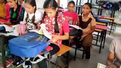 519  प्राथमिक स्कूल,विद्यार्थी एनरोल,लेकिन शिक्षक हैं या नहीं प्रारंभिक शिक्षा विभाग के पास नहीं है जानकारी