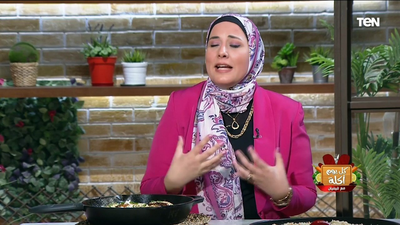 في شهر أكتوبر الوردي.. هل يمكن الوقاية من سرطان الثدي؟.. أخصائي تغذية علاجية تجيب