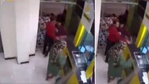 Yemen'de banka memuruyla tartışan bir kadın, vezneye el bombası bırakarak bankayı patlattı