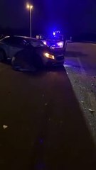 video asi quedaron los dos autos tras el choque que sufrio la banda kapanga en la ruta 7, en cordoba. el manager de la banda filmo la escena. asegur.mp4