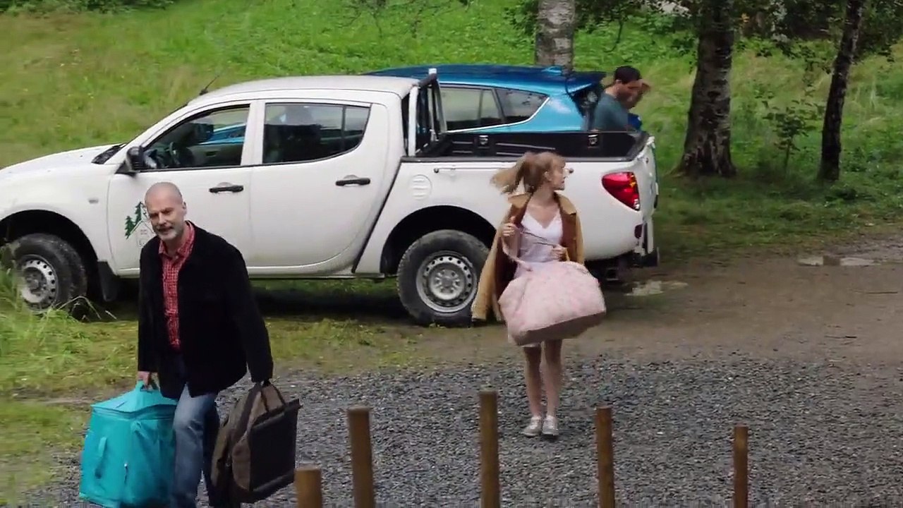 The Chalet - Se1 - Ep01 HD Watch HD Deutsch