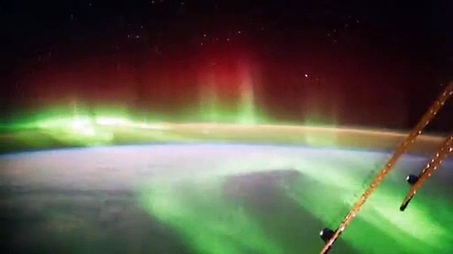 AstroSamantha - La donna dei record nello spazio
