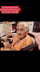 Abuelita de 105 años regaña a su hija de 85 por gastar su pensión en cervezas