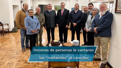 Integrantes del Gabinete de Seguridad festejaron a Marcelo Ebrard con partida de pastel