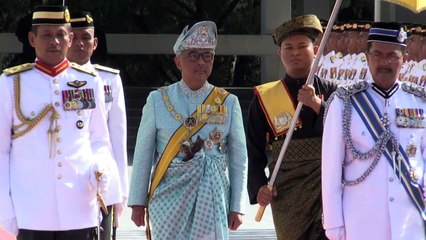 Primeiro-ministro da Malásia dissolve o Parlamento