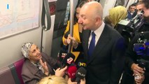 Bakan Karaismailoğlu, Ankara'ya giderken Sabiha Gökçen Havalimanı'na metroyla geldi