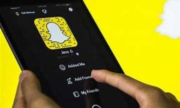 سناب شات تطلق خاصية القصص المشتركة
