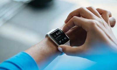 ساعات ذكية ذاتية الشحن تعمل من خلال الحركة