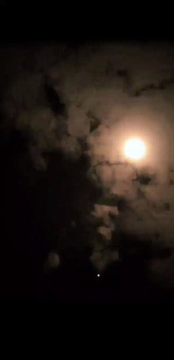 MooNlight  night view of moon  रात की रौशनी चांद की चमक