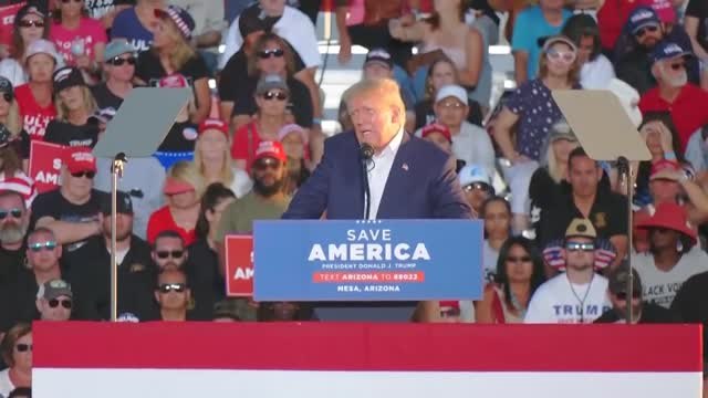 Donald Trump señala que la estupidez de Joe Biden traerá la Tercera Guerra Mundial