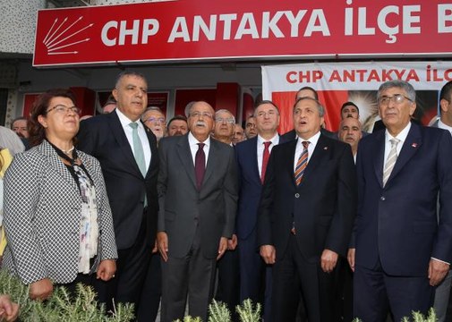 Hatay haberleri! CHP Genel Başkan Yardımcısı Torun, Hatay'da partisinin ilçe binası açılışında konuştu