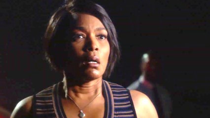 Athena Chases Her Number One Target on FOX’s 9-1-1 with Angela Bassett