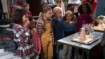 Michael & Willow Flashback - Michael speaks to Willow's class at career day