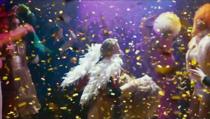 Une jeunesse dorée Bande-annonce (EN)