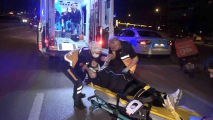 İşçi taşıyan servis minibüsü kamyonetle çarpıştı: 4 kişi yaralandı