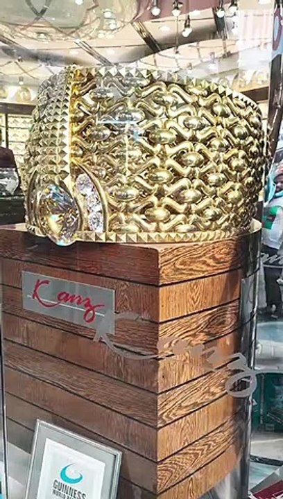 58_KG_Gold_Ring_At_kanz_jewelers_Dubai_Gold_Souq(480p60)