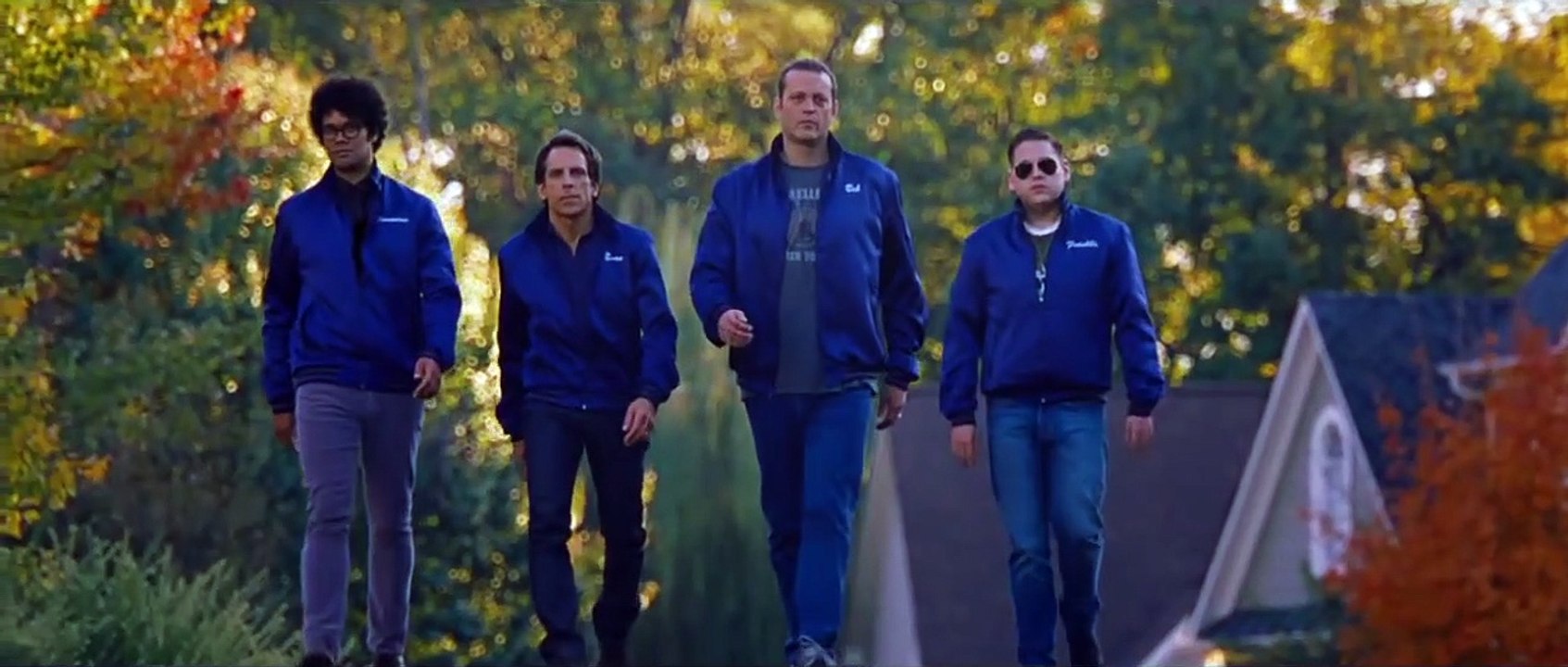 Voisins du troisième type Bande-annonce (EN)