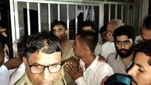 छात्रा का मुंह बंद कर दो युवकों ने किया अपहरण का प्रयास, मोहल्ले वालों ने पकड़कर धुना