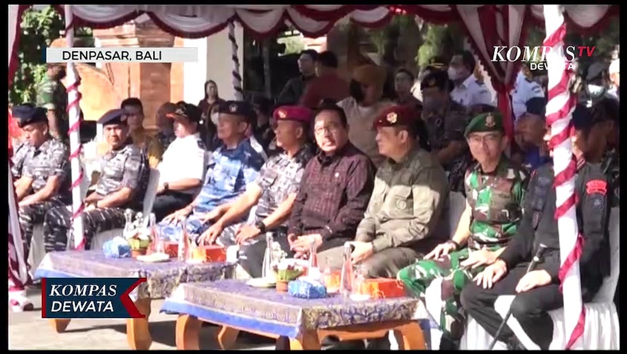 KRI Bima Suci Sandar Di Pelabuhan Benoa