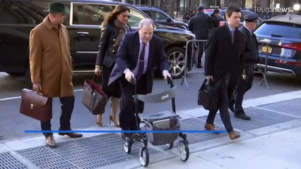 Újra bíróság előtt kell felelnie Harvey Weinsteinnak